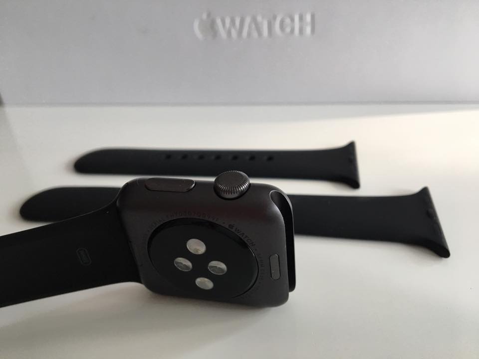 Apple Watch Armband ganz einfach rausklicken